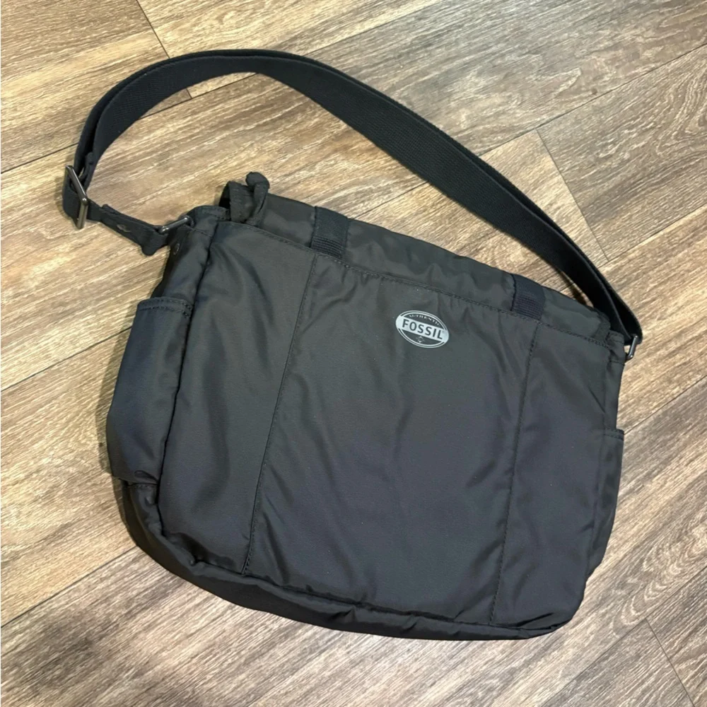 Fossil Messenger Computer Bag Black Adjustable Travel Nylon Utility